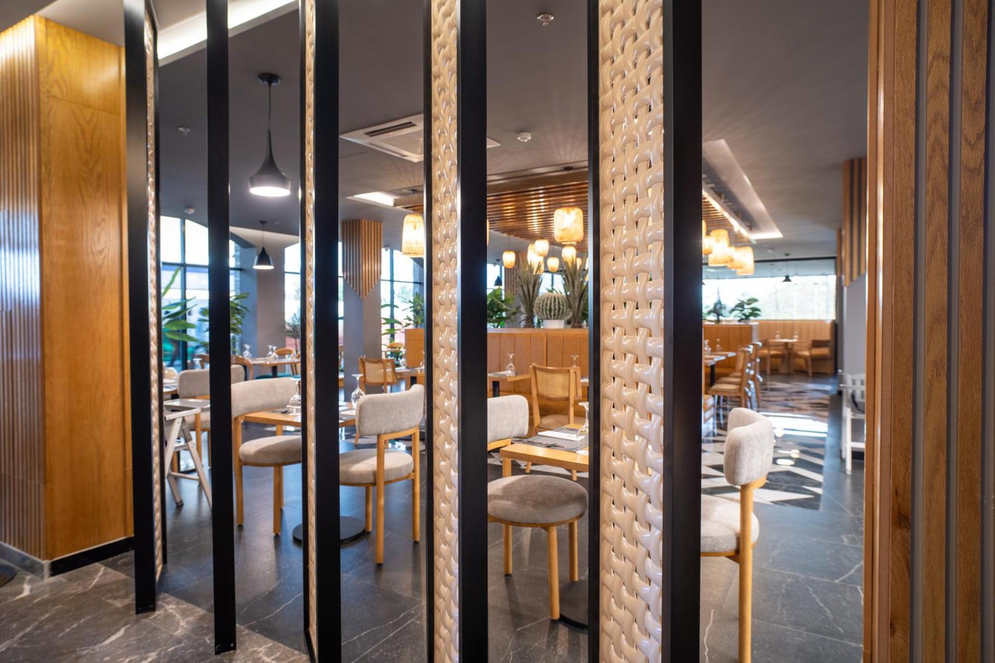 Park Inn By Radisson Najran Esterno foto