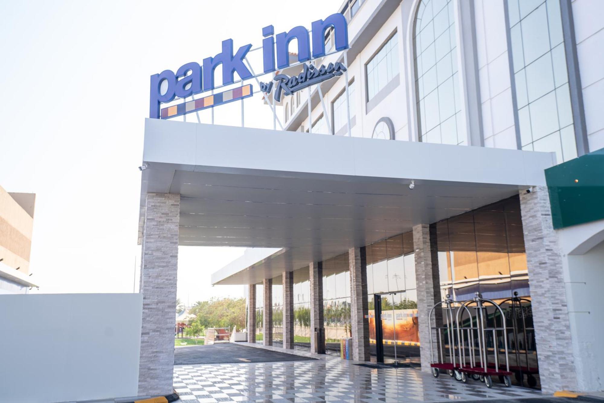 Park Inn By Radisson Najran Esterno foto